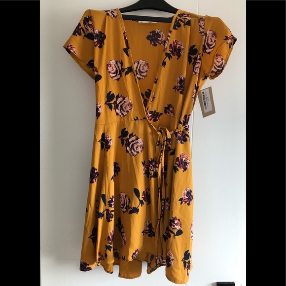 Honey Punch Wrap Dress - Picture 2 of 4